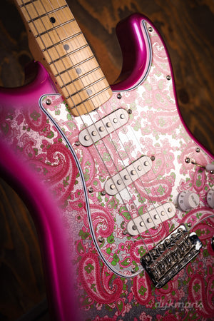 Fender Made in Japan Limited Stratocaster Pink Paisley