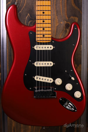 Fender American Ultra II Stratocaster Sinister Red