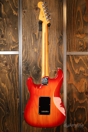 Fender Ultra Luxe Stratocaster Plasma Red Burst 2021