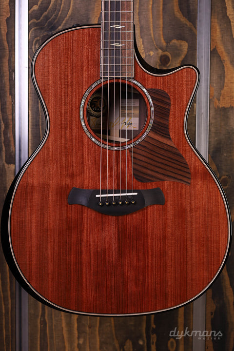 Taylor 50th Anniversary Builder's Edition 814ce