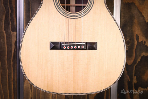 Martin O12-28 Modern Deluxe PRE-OWNED!