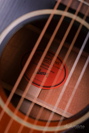 Gibson Custom 1942 Banner J-45 Reissue Vintage Sunburst