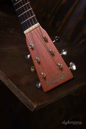 Martin 00-DB Jeff Tweedy #384 PRE-OWNED!