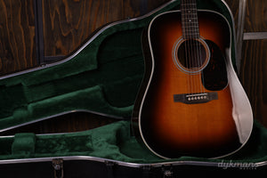 Martin D-28 Sunburst