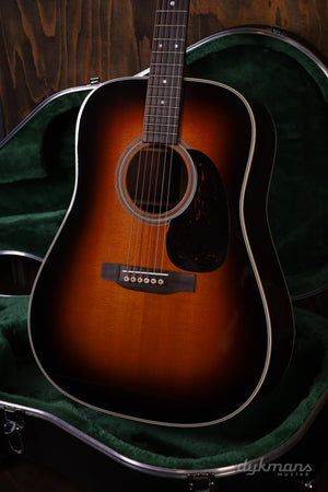 Martin D-28 Sunburst