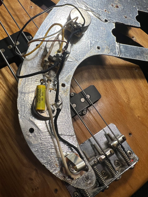 1979 Fender Precision Bass Fretless PRE-OWNED!