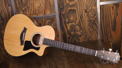 Taylor 212ce Walnut