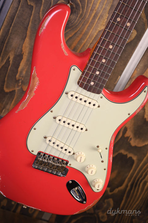 Fender Custom Shop Limited Edition 63 Stratocaster Heavy Relic Aged Fiesta Red