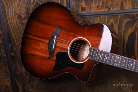 Taylor 224ce-K DLX PRE-OWNED!