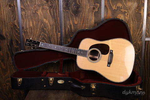 Martin D-42 Modern Deluxe PRE-OWNED!