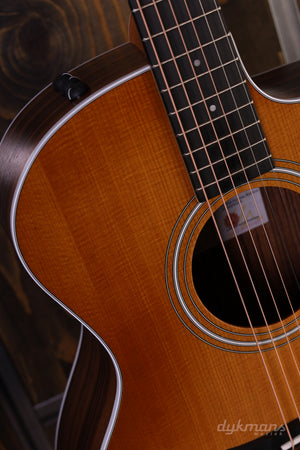 Taylor 214ce Special Edition Honeyburst