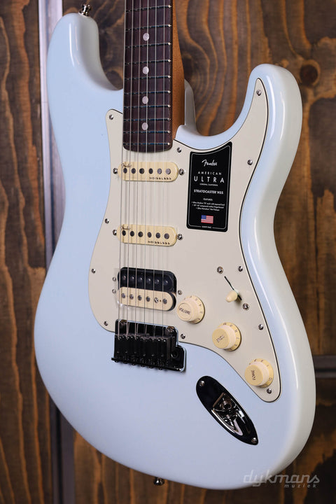 Fender Limited Edition American Ultra Stratocaster HSS Sonic Blue