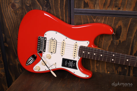 Fender Player II Stratocaster HSS Coral Red