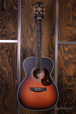 Maton Troubadour Traditional