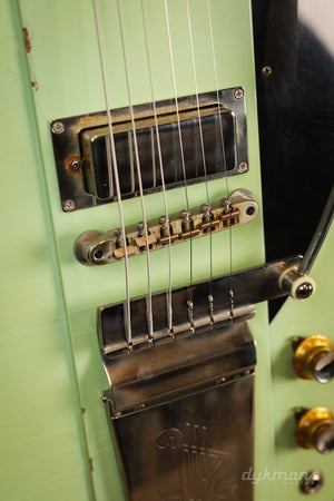 Gibson Custom 1963 Firebird V Maestro Vibrola VOS Vintage Sunburst