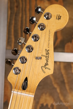 Fender Player II Stratocaster HSS Coral Red