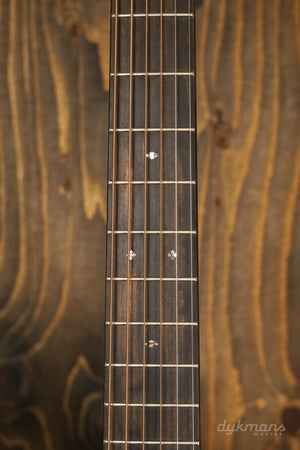 Martin Super HD-28