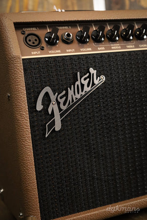 Fender Acoustasonic 15
