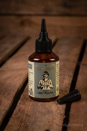 Dr. Liston's Finest Fret Polish 50 ml op een warme houten achtergrond