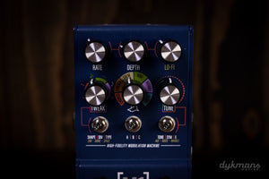 Walrus Audio MAKO M1 High Fidelity Modulation Machine