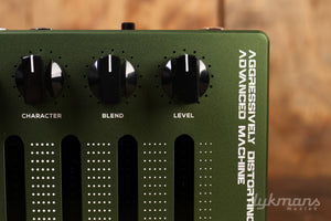 Darkglass ADAM aggressively distorting advanced machine