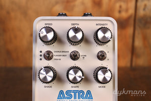 Universal Audio UAFX Astra Modulation Machine