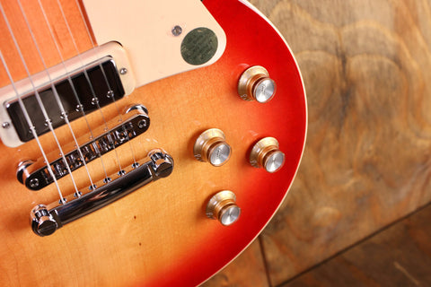 Gibson Les Paul '70s Deluxe Cherry Sunburst