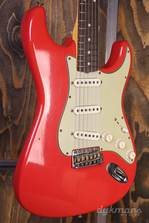 Fender Custom Shop Limited Edition '62/'63 Stratocaster Journeyman Relic aged fiesta red